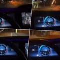 Vozač iz Tuzle izazvao saobraćajku u prenosu uživo: Odvrnuo muziku, upalio kameru, a onda sa 155 na sat naleteo na vozilo…