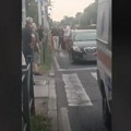 Lančani sudar 3 vozila na Bulevaru Mihaila Pupina: Više osoba povređeno