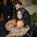 Kim Kardašijan povela majku na najskuplje devojačko veče u istoriji: Zbog bahatih slika nastao haos: "Mama se bolje…