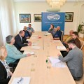 Sremski karlovci vode brigu o izbeglim licima Građevinski materijal i oprema za bolje uslove stanovanja čekaju korisnike