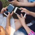 Fenomen digitalnog odrastanja: Deca u 22. veku