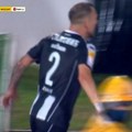 Pogledajte kako je Aranđel Stojković doneo pobedu Partizanu za ludnicu u Humskoj po pljusku