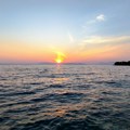 Hrvatska: Spaseni žena i dete iz Srbije koji su na SUP dasci bili u moru usred bure