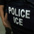 Desetogodišnja devojčica i majka odvedene na putu do škole: ICE agenti hapse decu u Americi