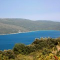 Ovom jadranskom ostrvu je prilaz strogo zabranjen: Čuvaju ga kao da je od zlata, a prava priča odvija se ispod površine