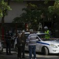 Pucnjava u Atini: Muškarac (89) ranio najmanje pet osoba na dve lokacije, policija još traga za njim