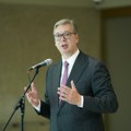 Vučić osudio napad na automobil sina Dinka Gruhonjića: SRB mora biti sigurna za sve