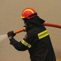 Veliki požar u poslovnoj zgradi blizu Atine, najmanje dvoje teško povređenih