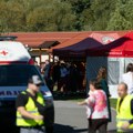 Užas u Slovačkoj; Učenik osmog razreda izbo nožem tri osobe; Devojčica kritično, nastavnica preminula