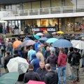 Protest u Valjevu: „Nismo se obrazovali da nam nestručni kroje karijere“