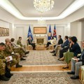 Visoki zvaničnik NATO-a u Prištini pozvao Kosovo i Srbiju na hitnu deeskalaciju