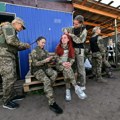 Ukrajinska vojska kupila 50.000 ženskih uniformi