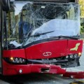 (VIDEO) Sudar autobusa u Beogradu, povređeno jedno dete