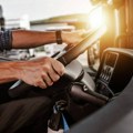 JGSP suspendovao vozača koji je napao devojčice