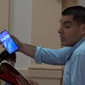 Stefan Simić u Užicu: „U ljudima ćemo naći ono što tražimo, dobro ili zlo“ (VIDEO)