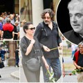Poslednji ispraćaj Mihaila Vukobratovića: Potresne scene na Novom groblju - Vesna Trivalić utučena nosi venac, muk i tuga…