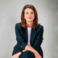 Zvaničnik Vlade Albanije smenjen jer je pušio u restoranu u SAD