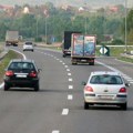 Zašto dnevna svetla mogu biti opasna na vozilima