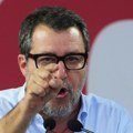 Demonstranti šutirali i pljuvali ministre! Tenzije uoči izbora u Toskani, Salvini: "Nikada mi se nešto slično nije dogodilo"…