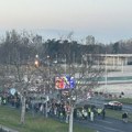 UŽIVO Studenti u blokadi organizuju skup „Znanje je moć“ u 18 časova ispred Rektorata, kolone sa Novog Beograda (VIDEO)