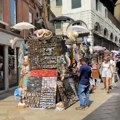Kako izgleda kupovina suvenira u Italiji – uspomena sa putovanja ili zauzeto mesto u koferu