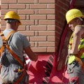 I radnicima pod vrelim suncem treba pauza za hidrataciju, sindikati pokrenuli važnu inicijativu