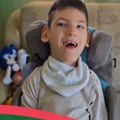 Mali Petar (11) vodi najtežu životnu bitku: Na rođenju ostao bez kiseonika i dobio oštećenje mozga: Potrebna mu je pomoć…