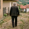 Ovaj starac živi sam među 14 praznih kuća u rodnom selu, prva radnja je na 30 km: "Samo jedna stvar me plaši"