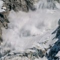 Pronađena dva tela nepalskih vodiča koji su nestali nakon lavine