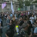 Studenti se okupili ispred RIK-a: Podnose prigovor na odluku o glasanju u dijaspori