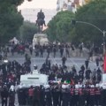 U Albaniji uhapšene 152 osobe, povređeno 120 policajaca