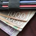 Prosečna julska plata 83.781 dinar, pola zaposlenih radilo za manje od 64.734 dinara