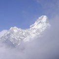 Dvoje planinara poginulo u lavini na Himalajima