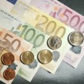 Evro pao na dvogodišnji minimum u odnosu na dolar