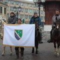 Hodočasnici na konjima iz Španije prošli kroz Novi Pazar (VIDEO)