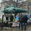 Uživo Studentski protest u Nišu: Kotlići duž ulica, stigli pre studenata; Prebrojano 11.264 prisutnih FOTO