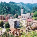 Mi – snaga naroda traži preispitivanje presuda o Srebrenici: Ko je iz Srbije otišao u Potočare