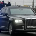 Putinova "zver" na četiri točka. Blindirano vozilo teško više od 7 tona otporno na bombe pravljeno je specijalno za lidera…