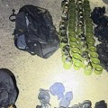 (Foto) Niška policija pronašla više od 60 ručnih bombi u prtljažniku automobila, uhapšen muškarac (41)