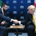 "Zahvaljujem predsedniku Trampu na istorijskoj odluci" Amerika skinula Siriju sa liste zemalja sponzora i obradovala Al Šaru…