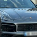 Ne znaju šta ih snašlo... Auto-dileri iz Švajcarske rasprodaju: Porše Kajen GTS za 12.000, Tuareg 10.000 CHF