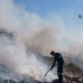 Uhapšeno 13 osoba sa jahte zbog požara kod Atine: Ispaljivali vatromet na šumu, pa pokušali da ugase vatru