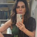 (Foto): Srna Lango ima 53 godine, a kad se skine u kupaći ima šta i da se vidi: Ravan i zategnut stomak, glumica zategnuta kao…