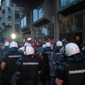 Grupa studenata u blokadi ušla na Filozofski, ispred zgrade stigla policija