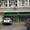 Паника у школи на Новом Београду: Претећа цедуља изазвала страх, родитељи повукли децу, полиција и обезбеђење у школи