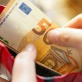 Vrednost evra dostigla tromesečni minimum