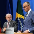 Merc izviždan na kongresu u Berlinu! Izjave izazvale talas negodovanja publike (video)