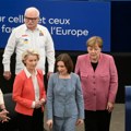 Evropski orden za zasluge: EU dodelila novo priznanje, među dobitnicima Merkel i Zelenski