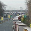 Kilometarske kolone na granici sa Hrvatskom: Vozači kamiona čekaju i duže od 35 sati