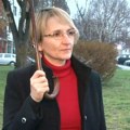 Profesorka srpskog jezika dr Slavica Lukić: „Glasam da pred decom ostanem uspravna“